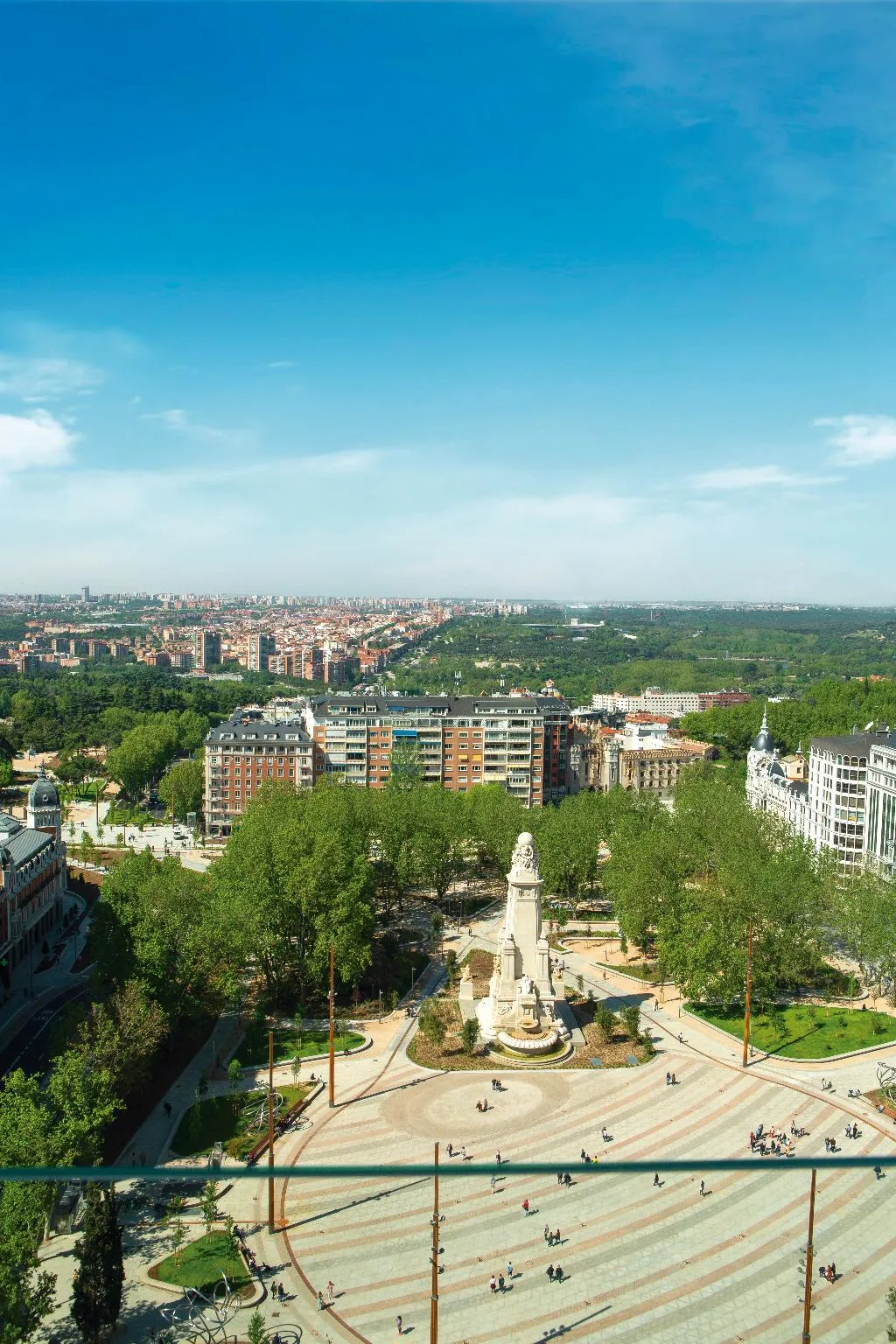 DOUBLE DELUXE WITH VIEWS Room, Hotel Riu Plaza España, Madrid