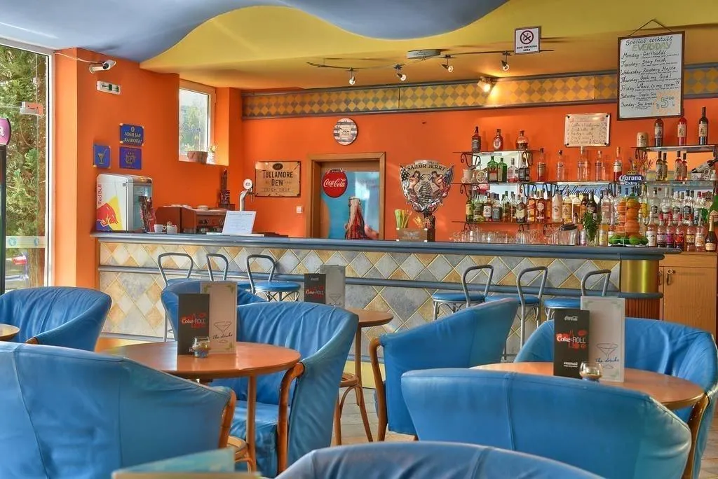 Bar, Kaliopa, Varna