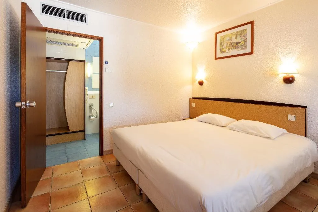 DOUBLE STANDARD Room, Campanile Setubal, Lisbon