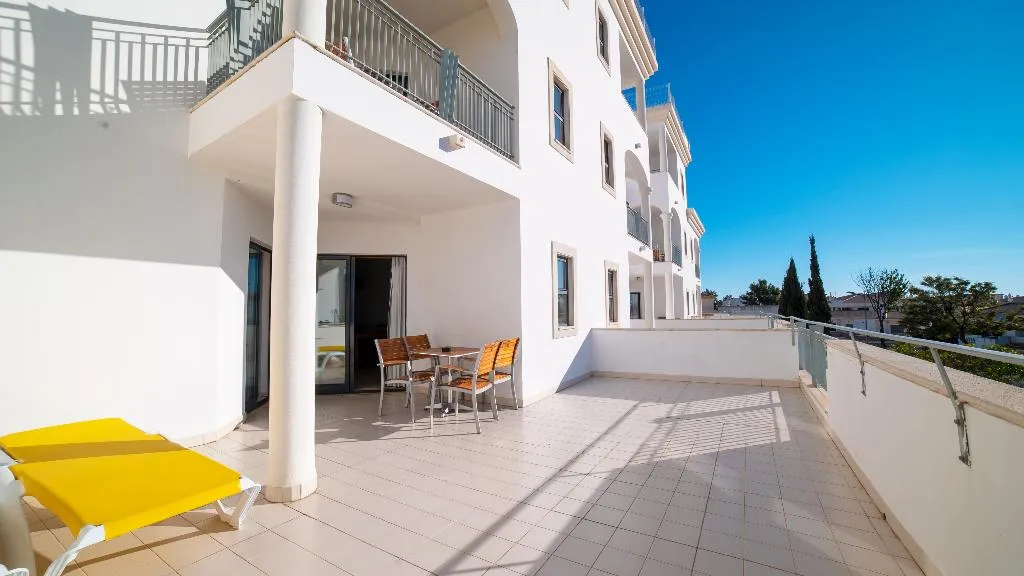 APARTMENT SUPERIOR ONE BEDROOM Room, Vila Petra, Algarve
