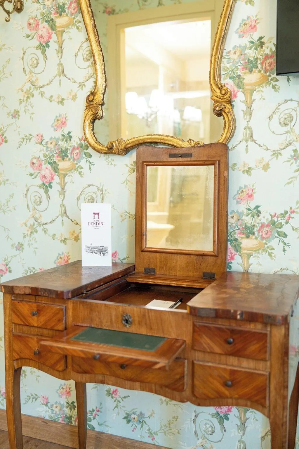 DOUBLE STANDARD Room, Pendini, Florence