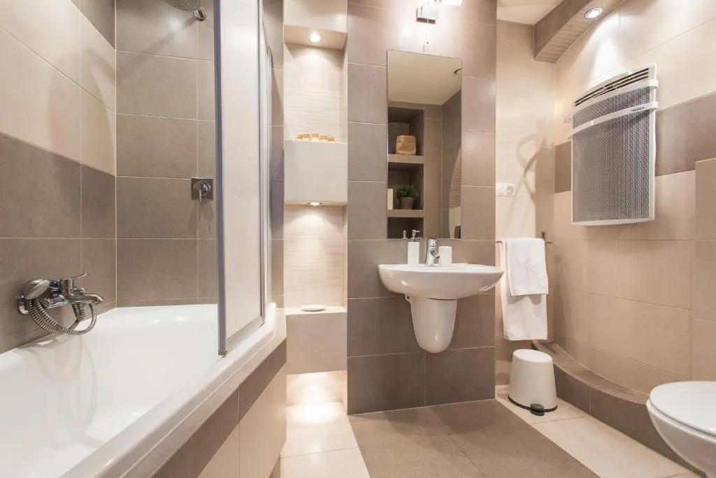 APARTMENT CAPACITY 6 TWO BEDROOMS Room, Hamilton Suites - Atlantis Apartments, Krakow