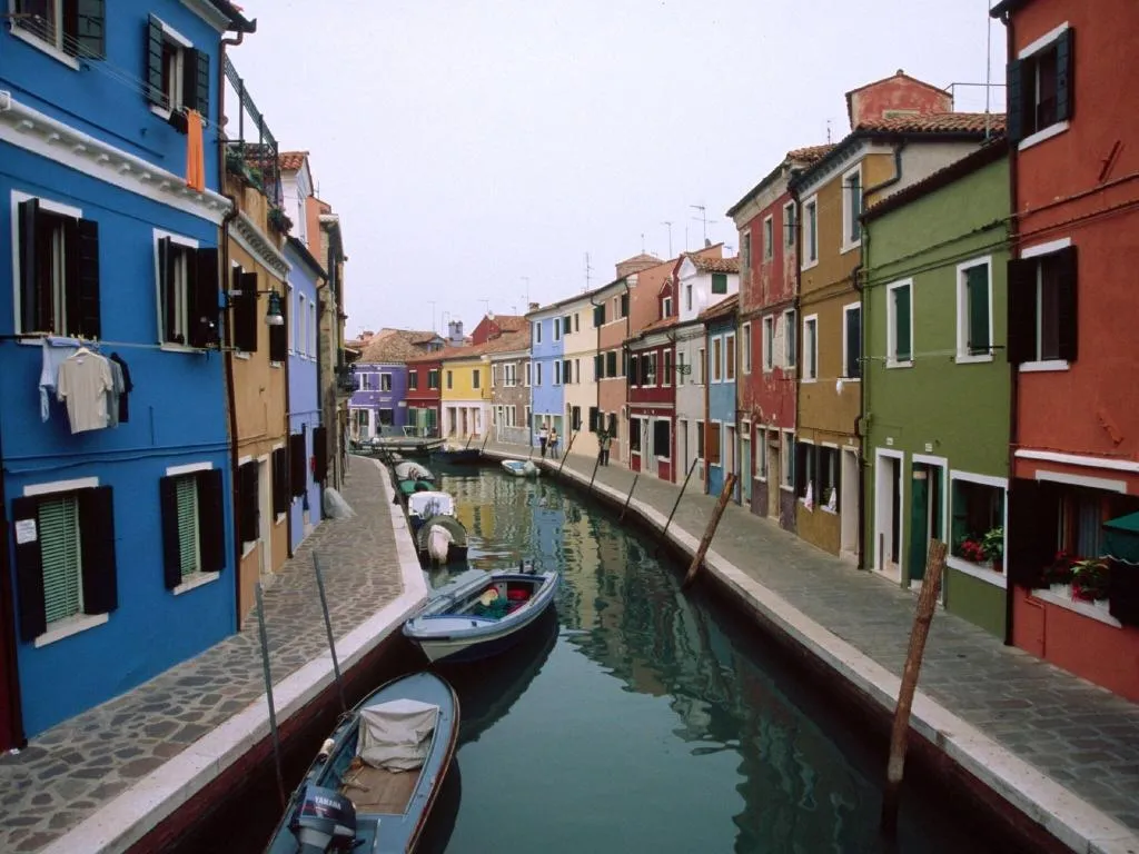 Sports and Entertainment, Hotel Austria, Venice