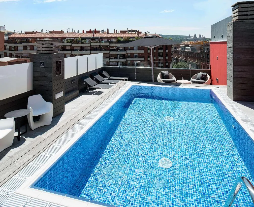 Pool, Catalonia Roma, Barcelona