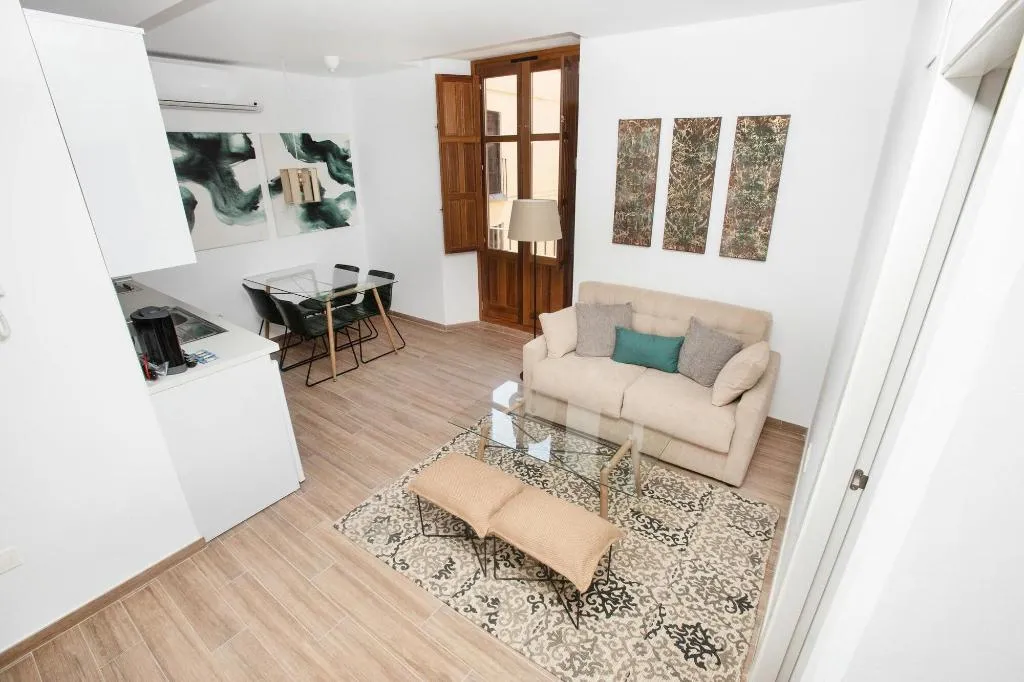 Room, Feelathome Ma Rtires Apartments, Costa Del Sol