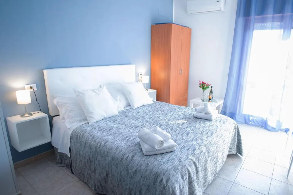 Room, Bed and Breakfast Triscele, Catania