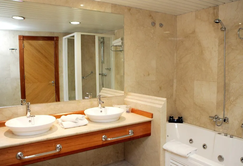 JUNIOR SUITE WITH JACUZZI Room, Hotel La Laguna Spa & Golf, Costa Blanca