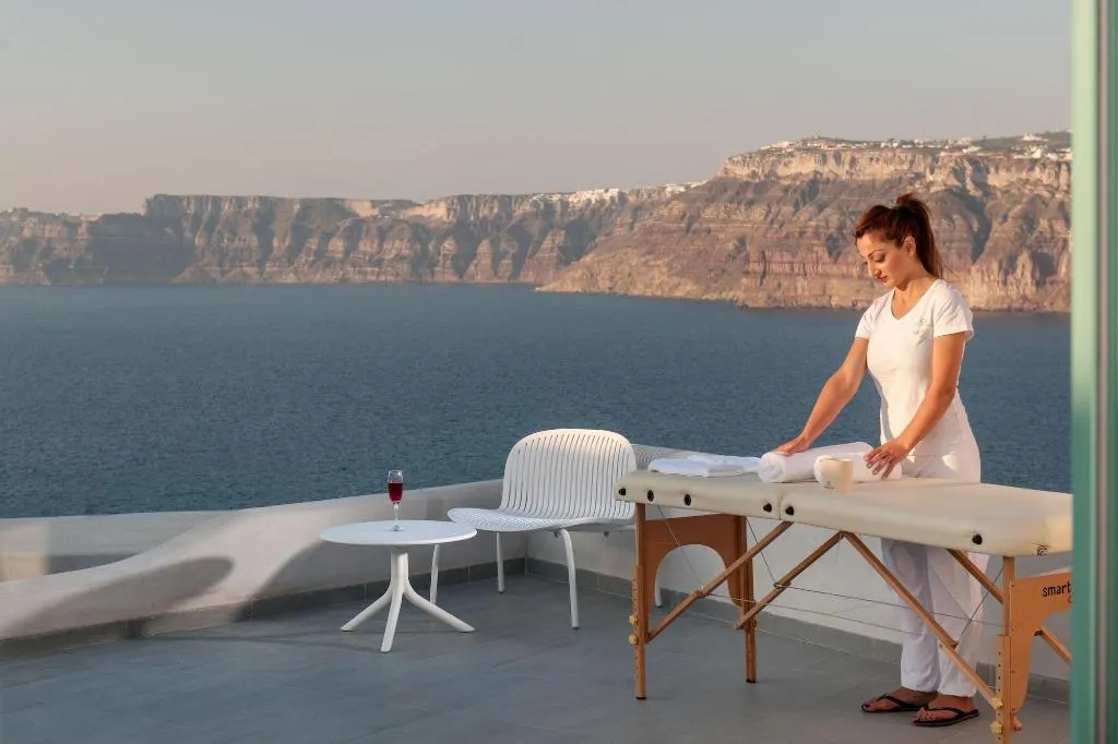 Sports and Entertainment, Avatar Suites, Santorini