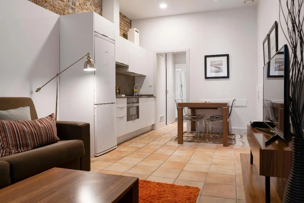 APARTMENT ONE BEDROOM Room, Dailyflats Gracia, Barcelona