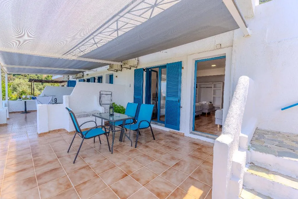 STUDIO SEA VIEW CAPACITY 4 Room, Metaxatos Apartments, Kefallinia