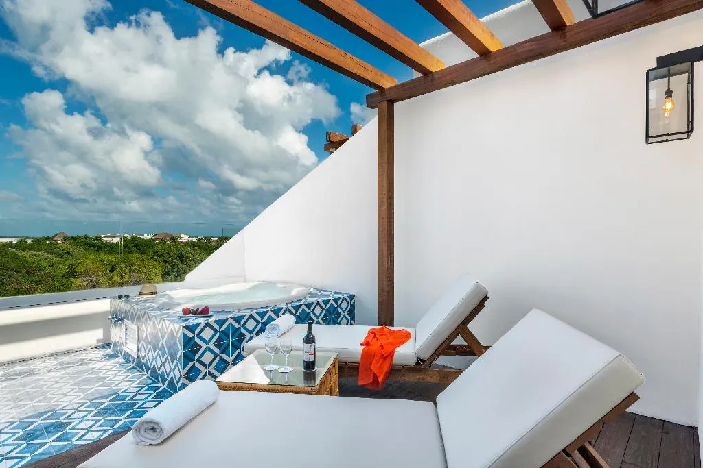 JUNIOR SUITE DELUXE GARDEN VIEW Room, Ocean Riviera Paradise All Inclusive, Cancun Area