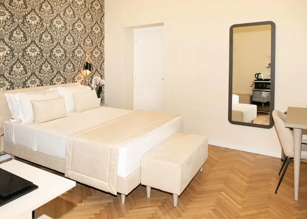 DOUBLE SINGLE USE CLASSIC Room, Caravita, Rome