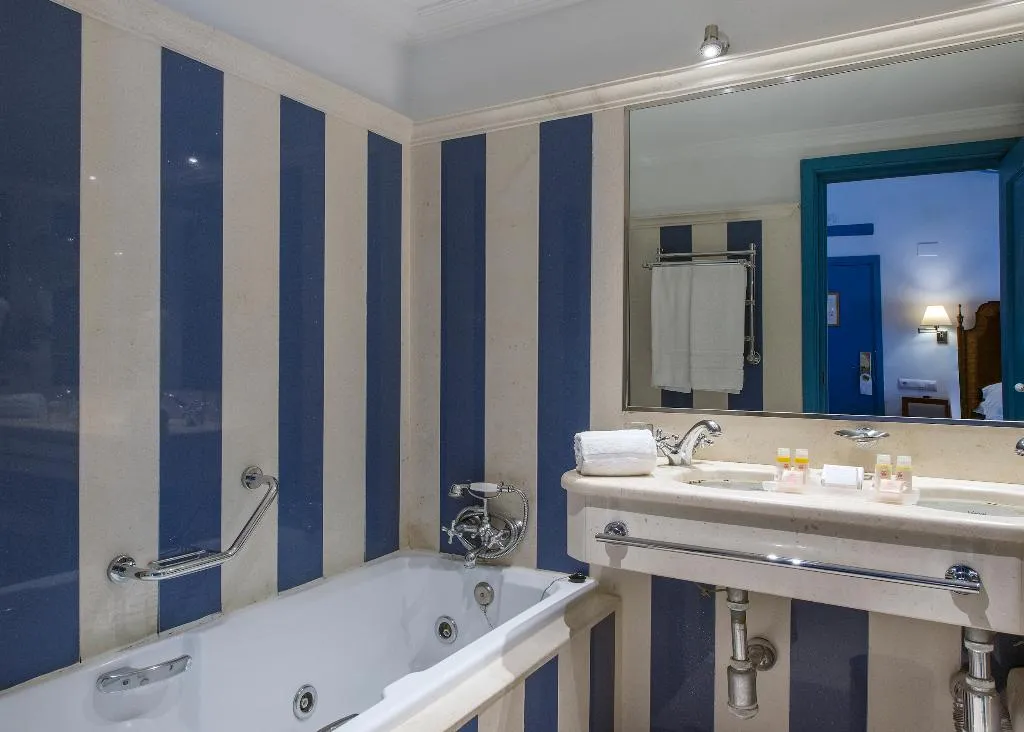 Double or Twin STANDARD Room, Casas de la Juderia, Seville