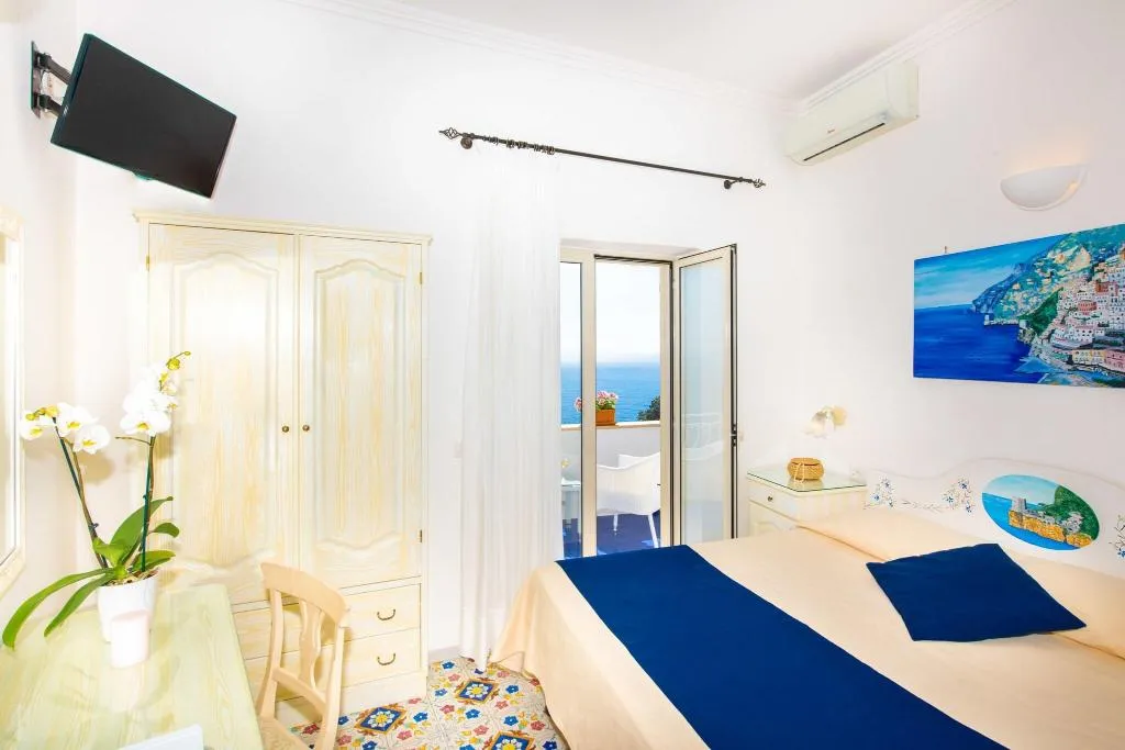 DOUBLE SUPERIOR SEA VIEW Room, Pensione Casa Guadagno, Naples