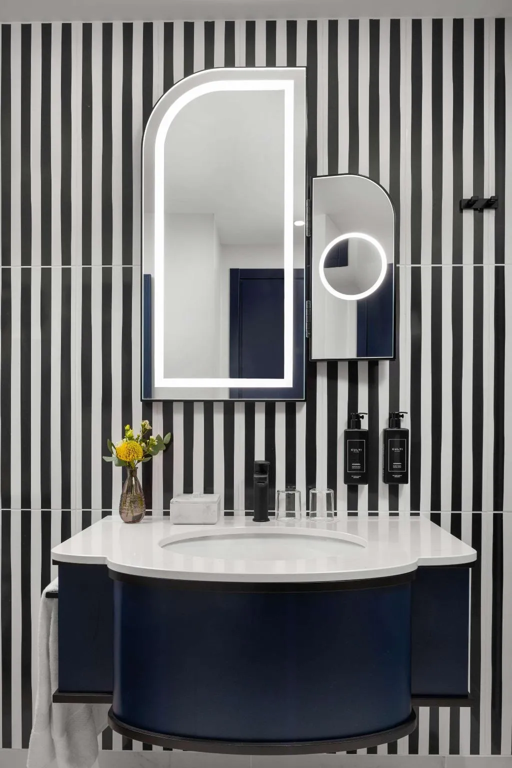 TWIN PREMIUM Room, Anglo American Hotel Florence, Curio Collection, Florence