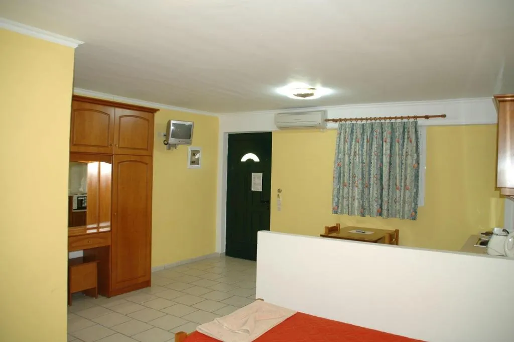 Room, Anna Studios, Corfu