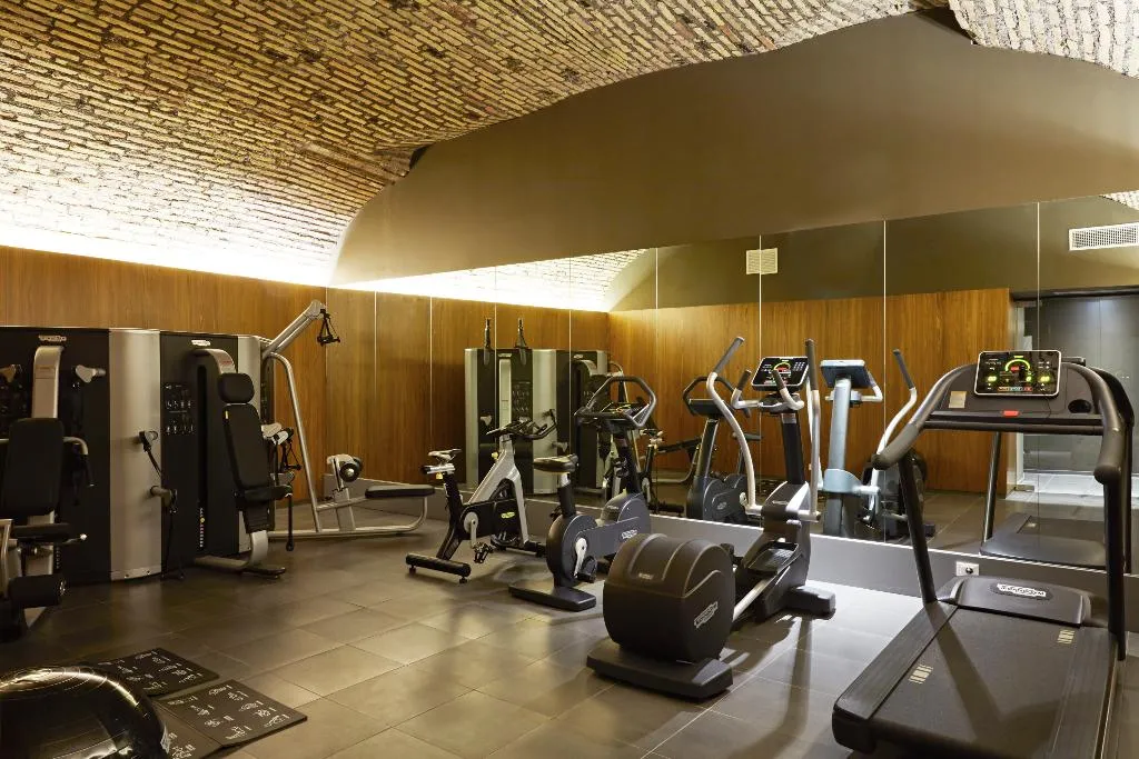 Sports and Entertainment, The Building, Rome