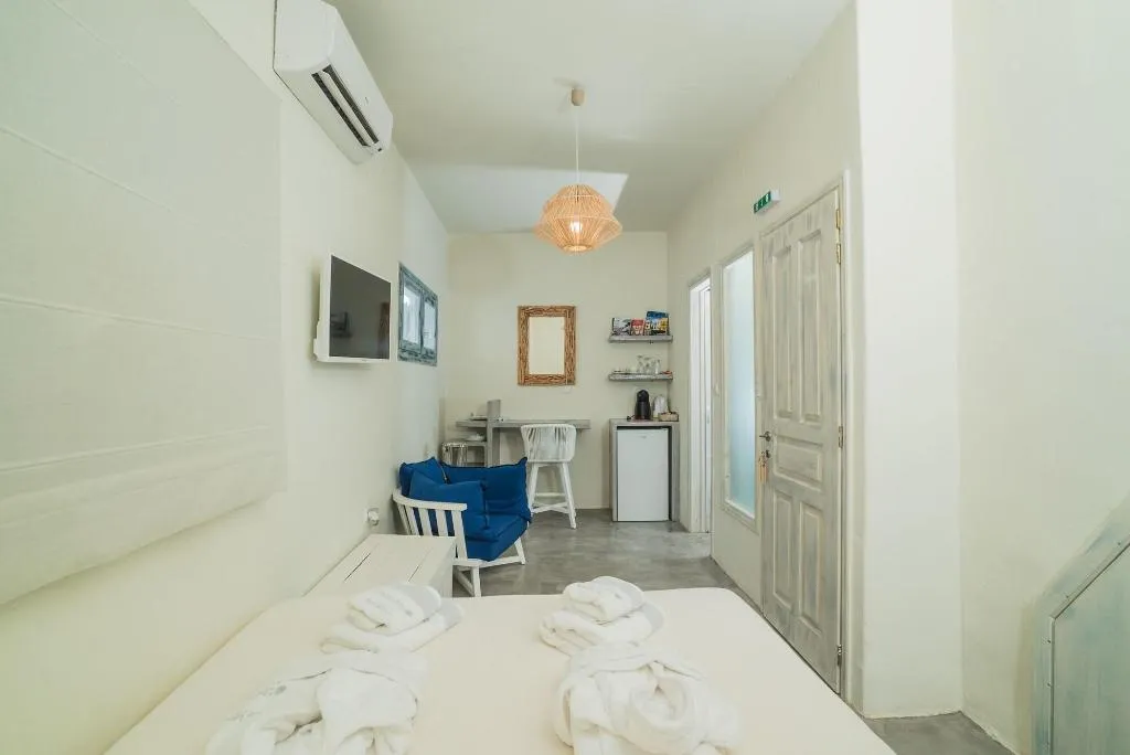 Room, Kaleidoscope Cave Houses Oia, Santorini