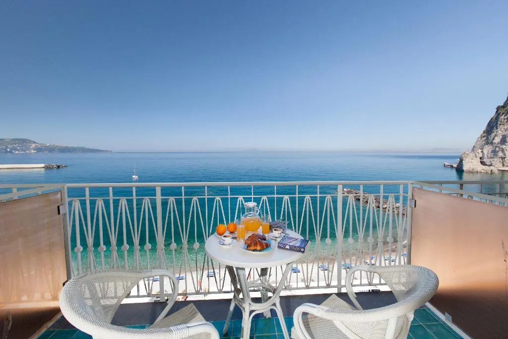 DOUBLE SEA VIEW WITH BALCONY Room, Alimuri Bay Resort, Naples