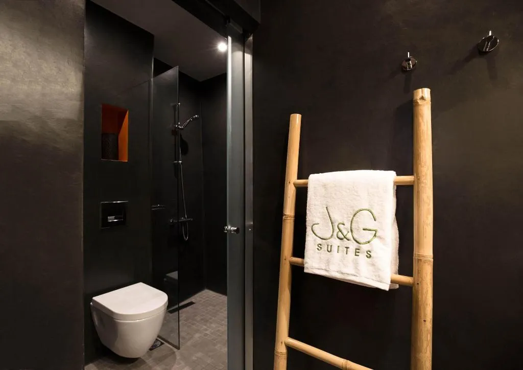 Room, J&G Suites, Crete