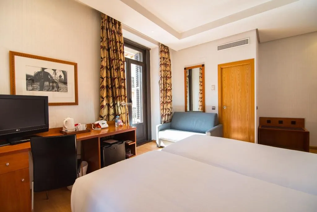 DOUBLE SUPERIOR Room, Petit Palace Preciados, Madrid