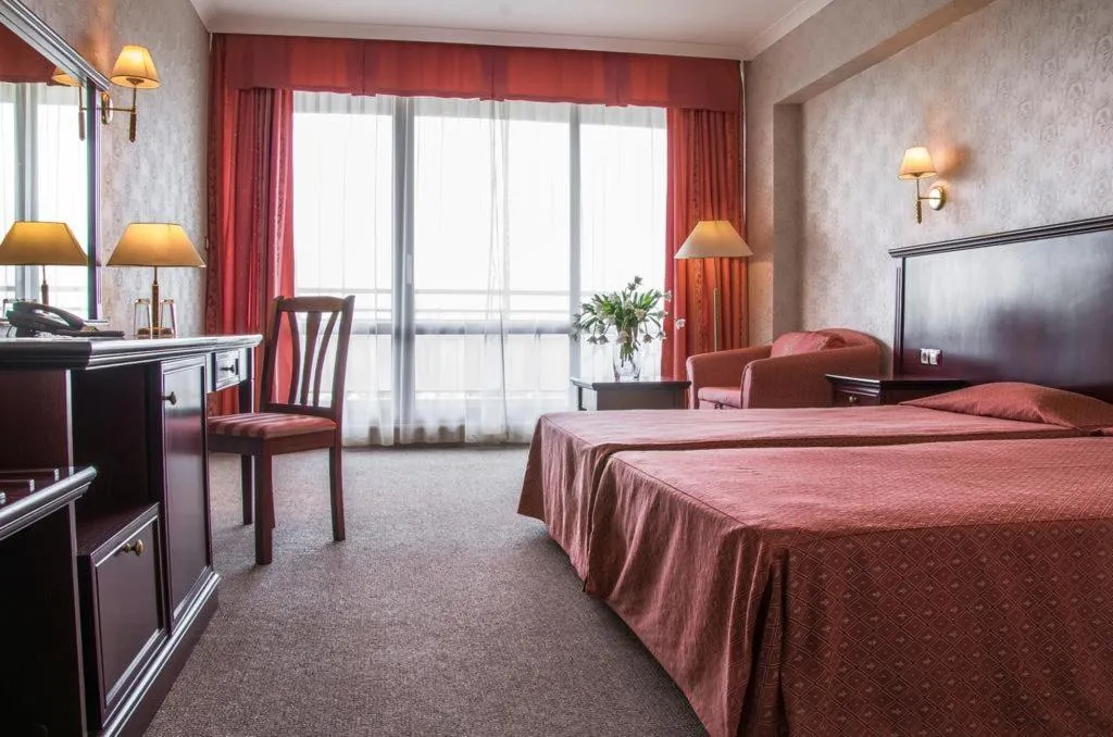Room, Gladiola Star, Varna