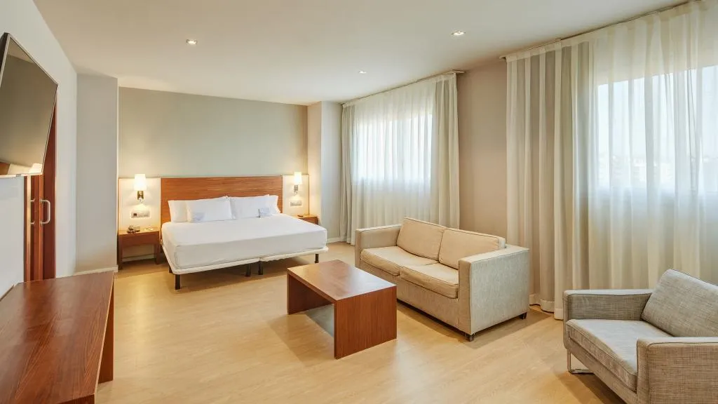 JUNIOR SUITE STANDARD Room, Sercotel Ciutat de Montcada, Barcelona