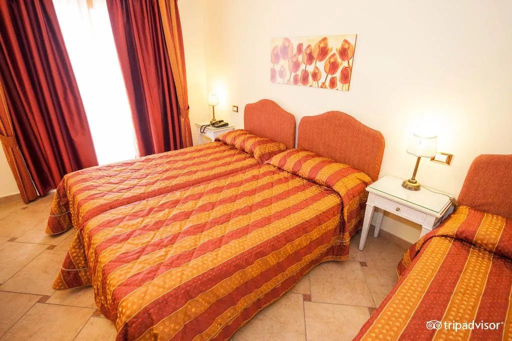 TRIPLE SEA VIEW Room, La Vue D'Or, Naples