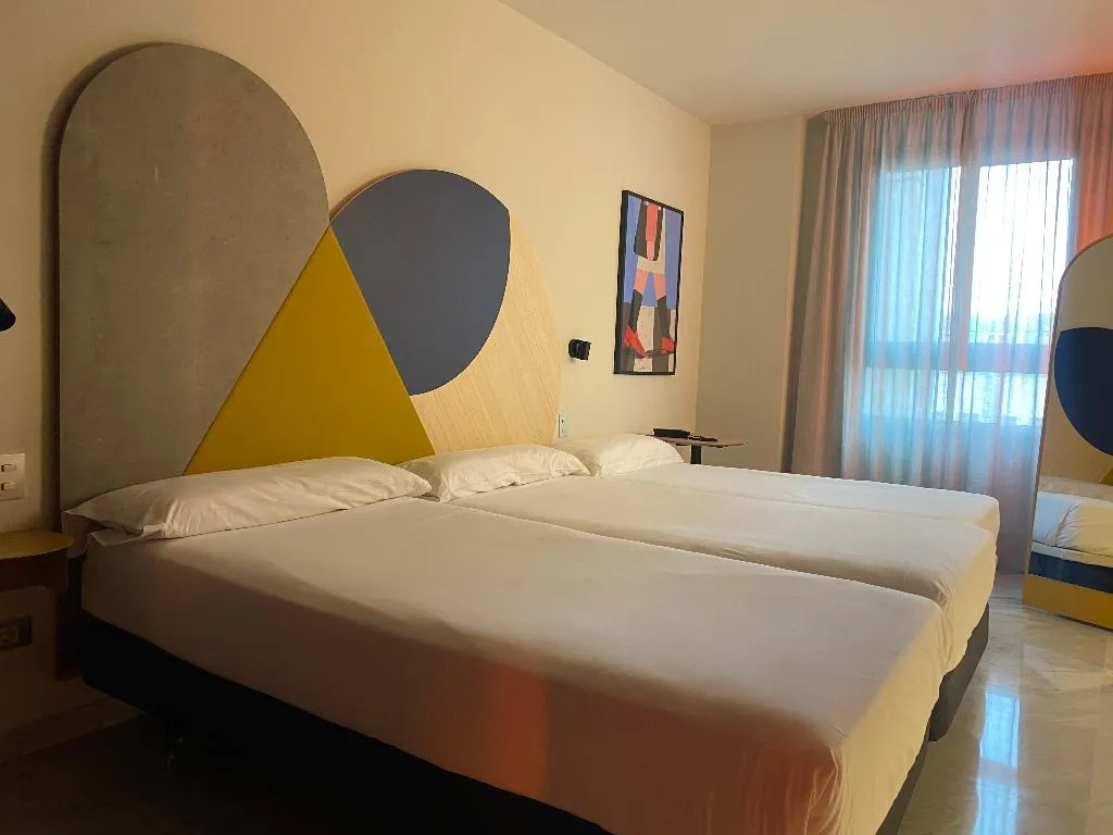 TRIPLE STANDARD Room, Onix Fira, Barcelona