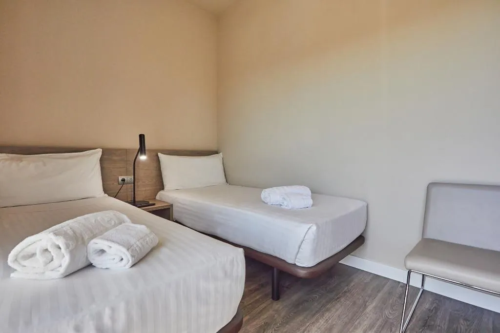 FAMILY ROOM STANDARD Room, Silken Turcosa 3* Sup, Valencia
