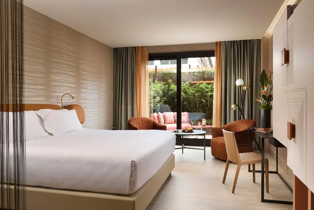 JUNIOR SUITE GARDEN VIEW Room, Milan Suite Hotel, Milan