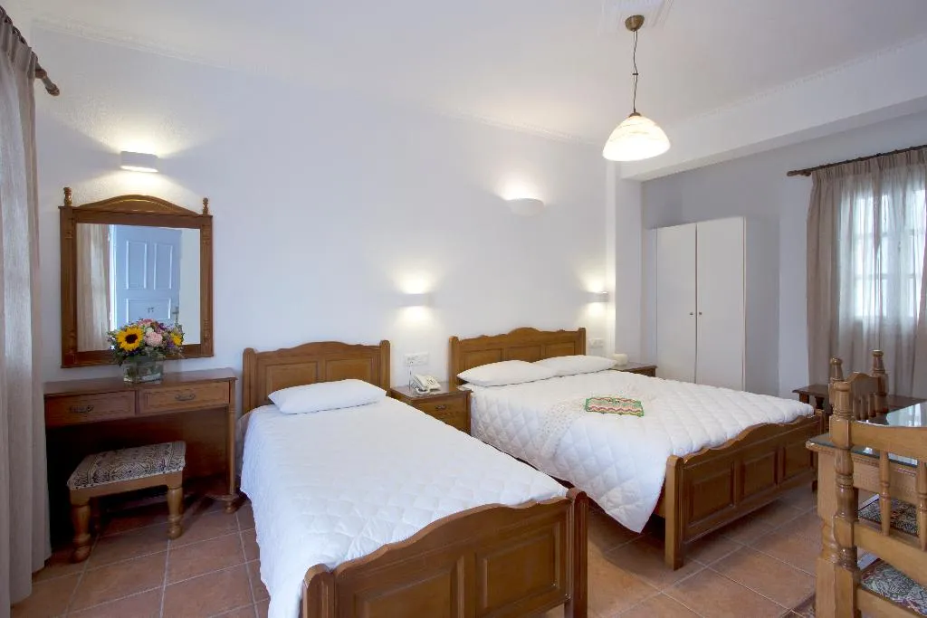 STUDIO STANDARD Room, Alexandra, Santorini