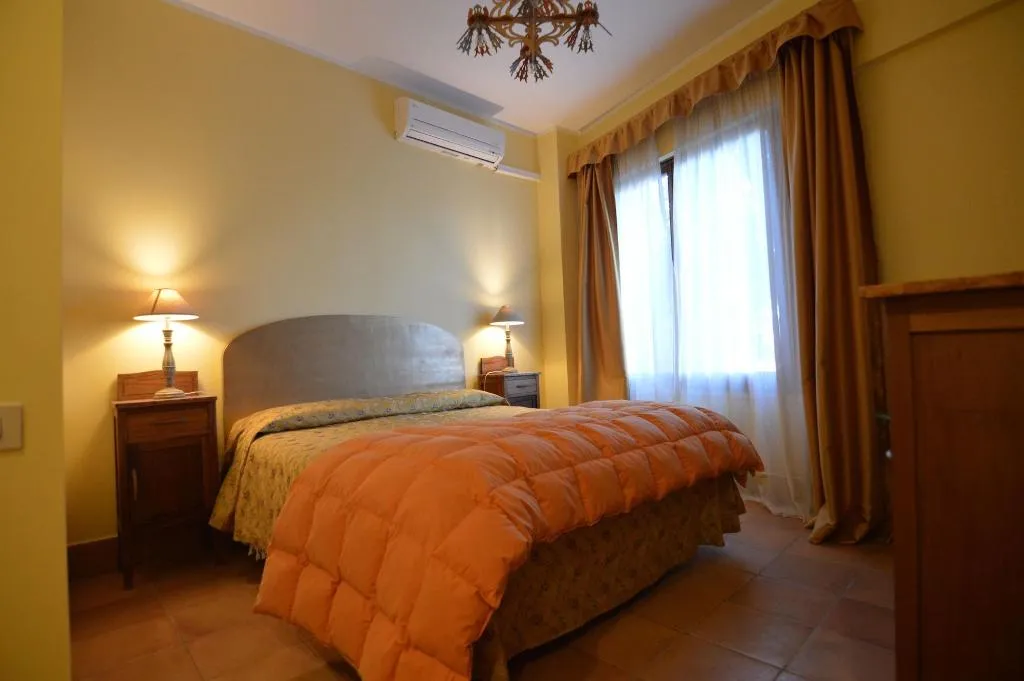 Room, Relais La Canfora, Rome