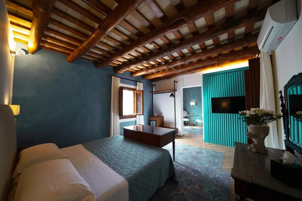 SUITE DELUXE Room, Hotel Carmine, Palermo