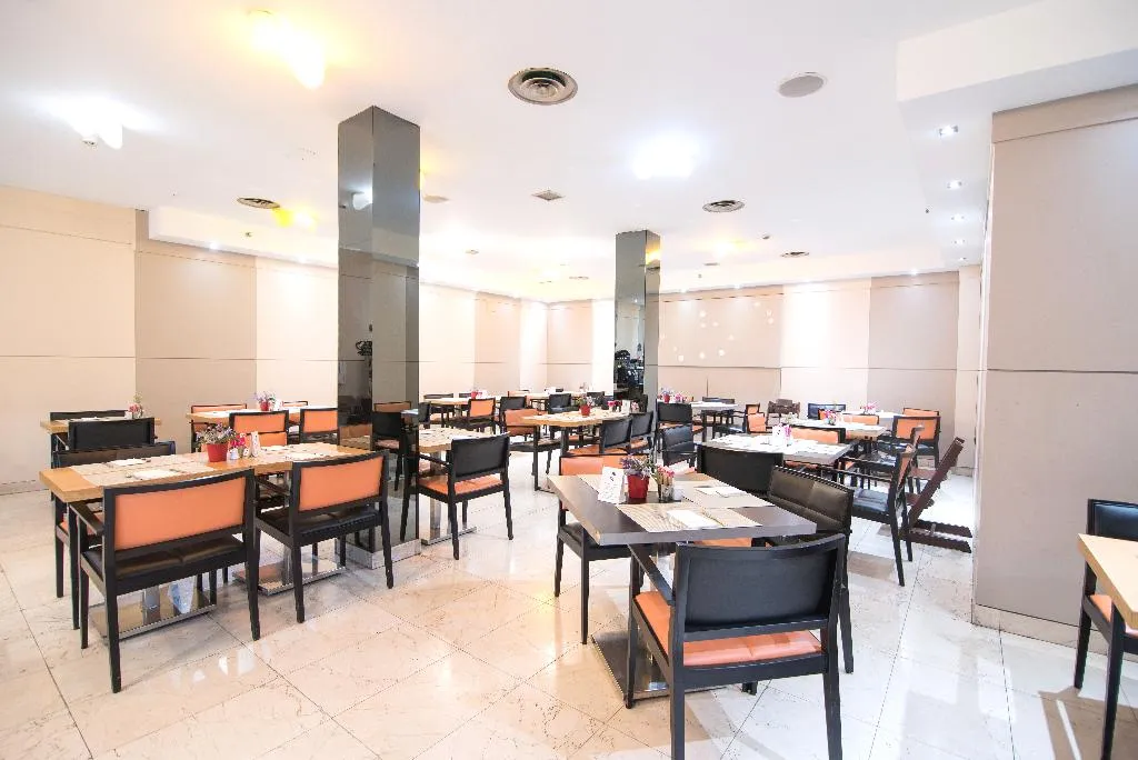 Restaurant, Petit Palace President Castellana, Madrid