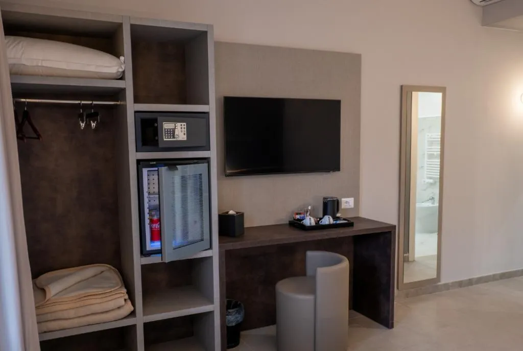 TRIPLE THREE BEDROOMS Room, Tiber Suite, Rome