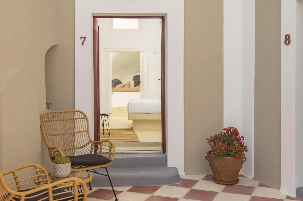Room, Nano Suites, Santorini
