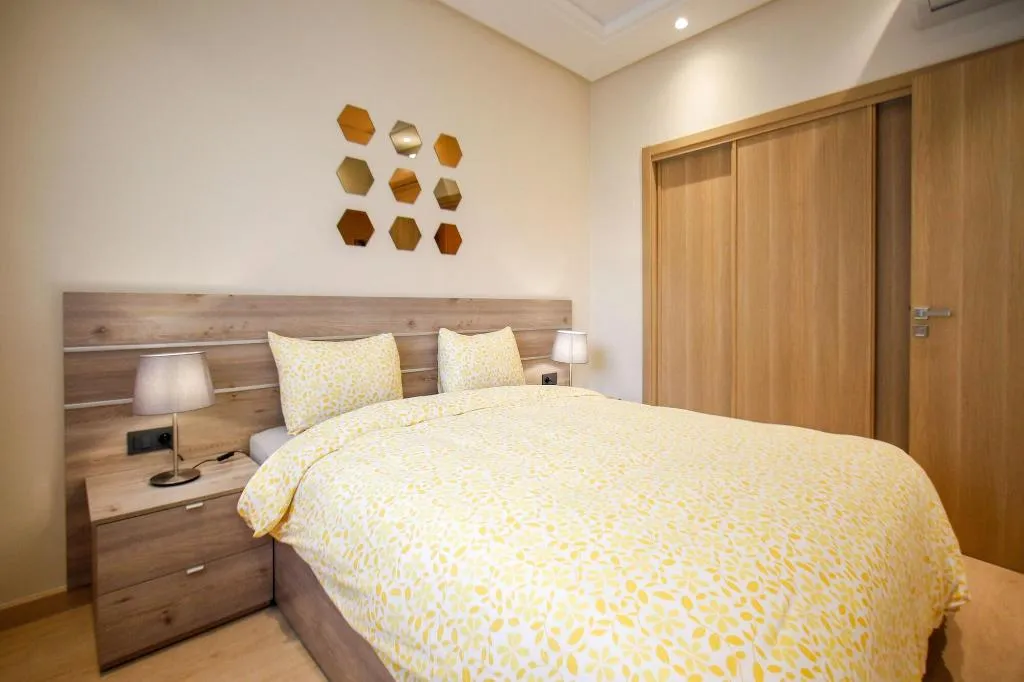 Room, Flamant Rose, Tangier
