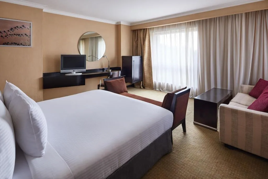 JUNIOR SUITE KING SIZE BED Room, Radisson Blu Cairo Heliopolis, Cairo