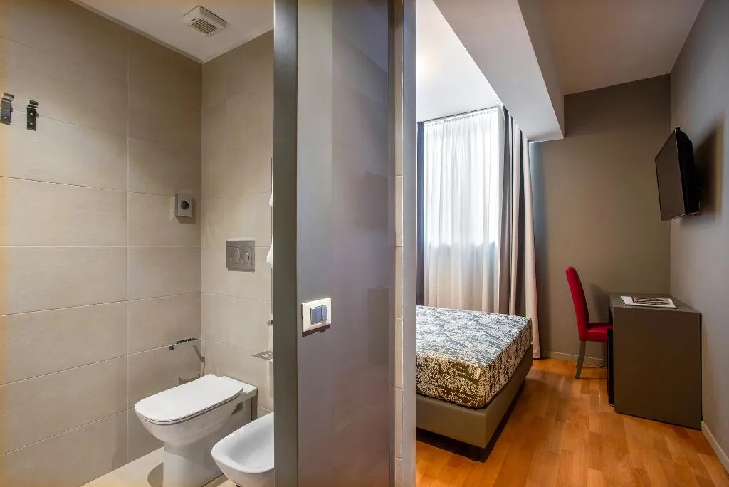 DOUBLE ECONOMY Room, Fortyfive Squared, Rome