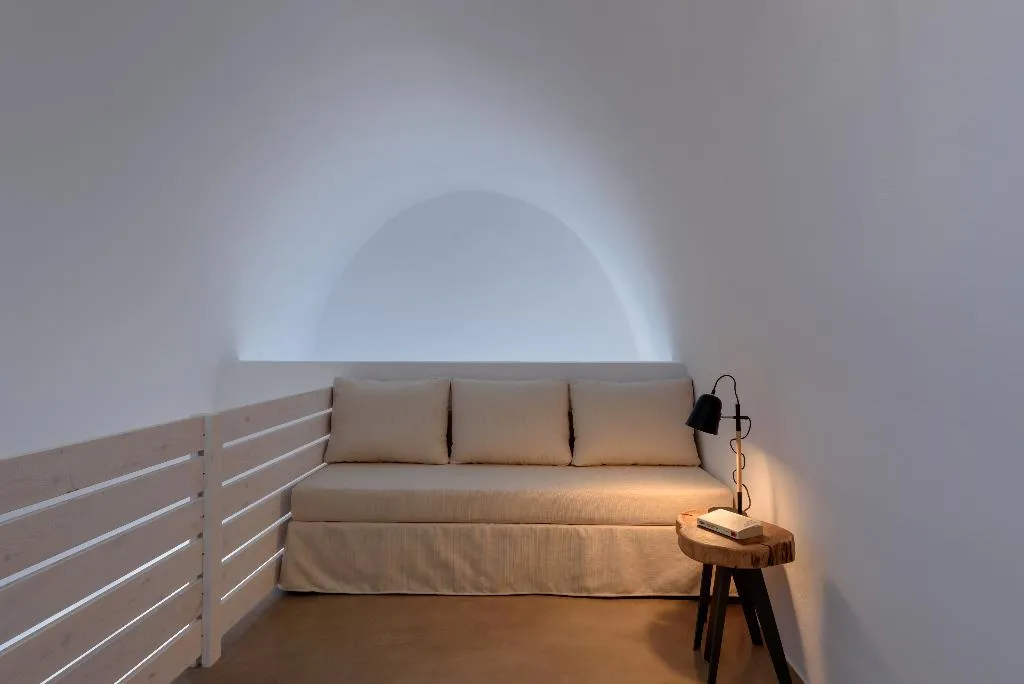 SUITE HONEYMOON Room, Earino Suites and Villas, Santorini