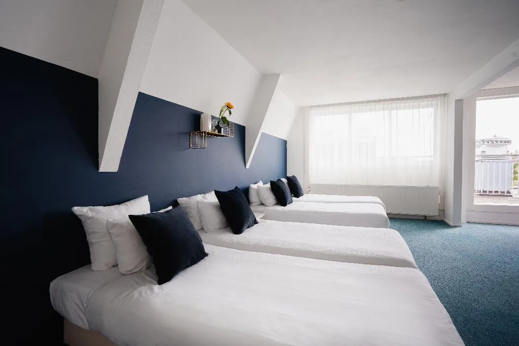 QUADRUPLE STANDARD Room, Hotel Beethoven Amsterdam, Amsterdam