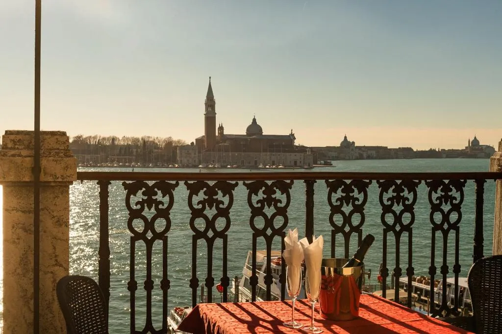 General view, A Tribute To Music, Venice