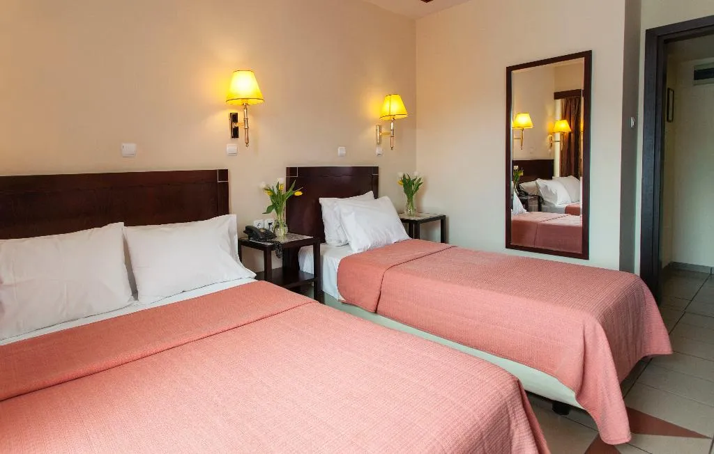 TRIPLE STANDARD Room, Pythagorion, Athens