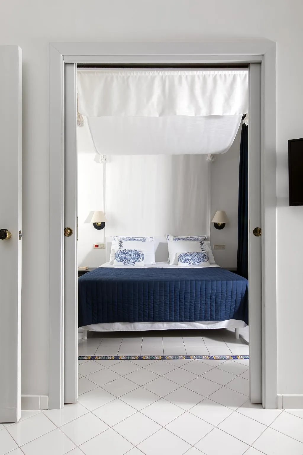 JUNIOR SUITE KING BED WITH JACUZZI Room, Hotel Club Due Torri, Naples