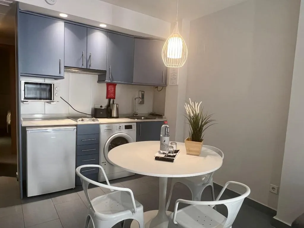 APARTMENT CAPACITY 3 ONE BEDROOM Room, Mon Suites Carmen, Valencia
