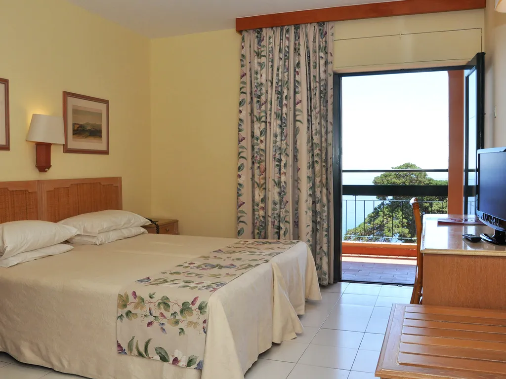 SINGLE GARDEN VIEW Room, Dom Pedro Garajau, Madeira