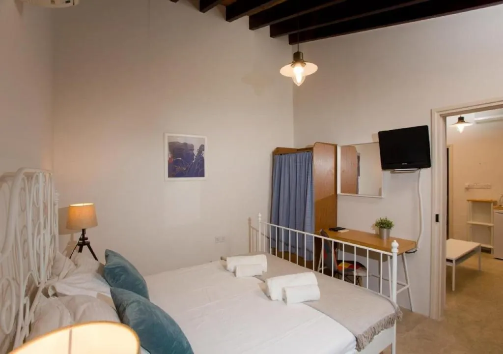 Room, Shongas Inn, Cyprus