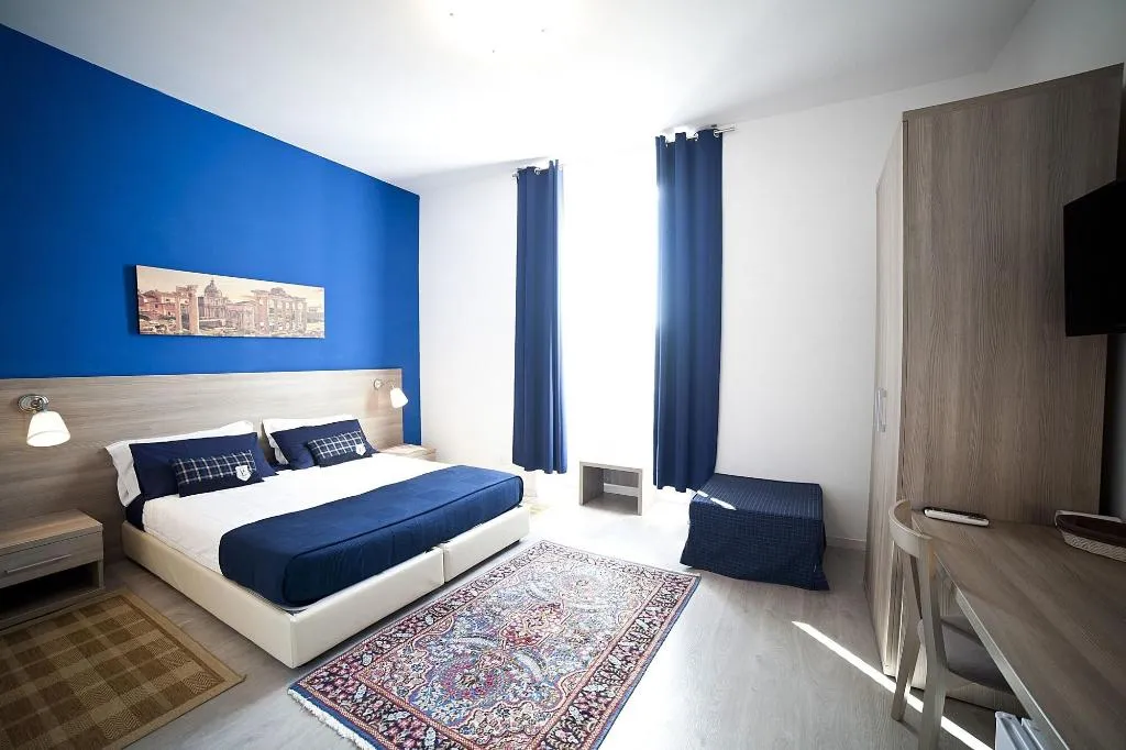 Room, Roman Holidays Cuore Dell Impero, Naples
