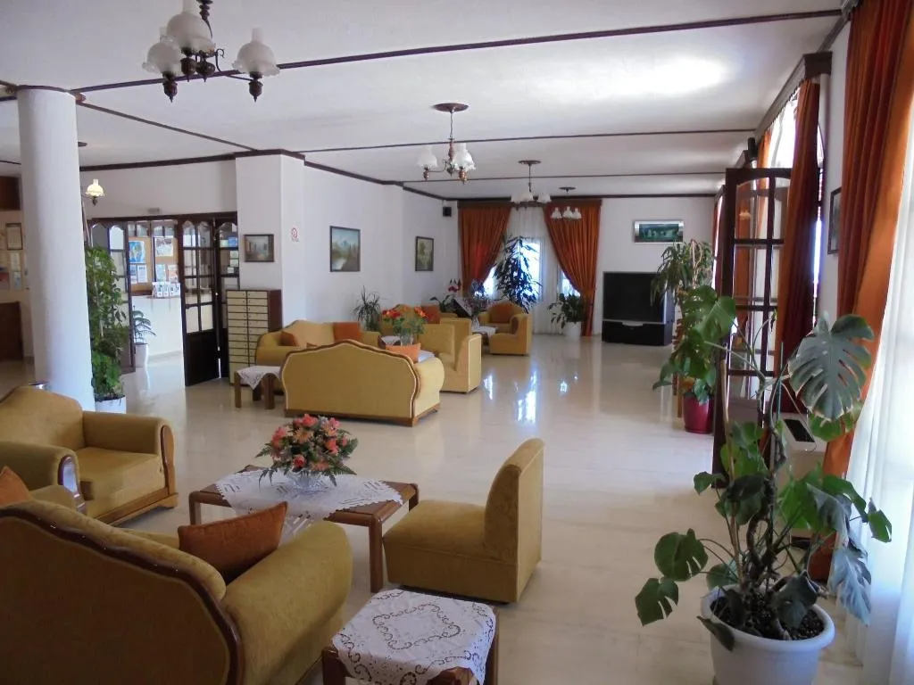 Lobby, Paradise, Skiathos